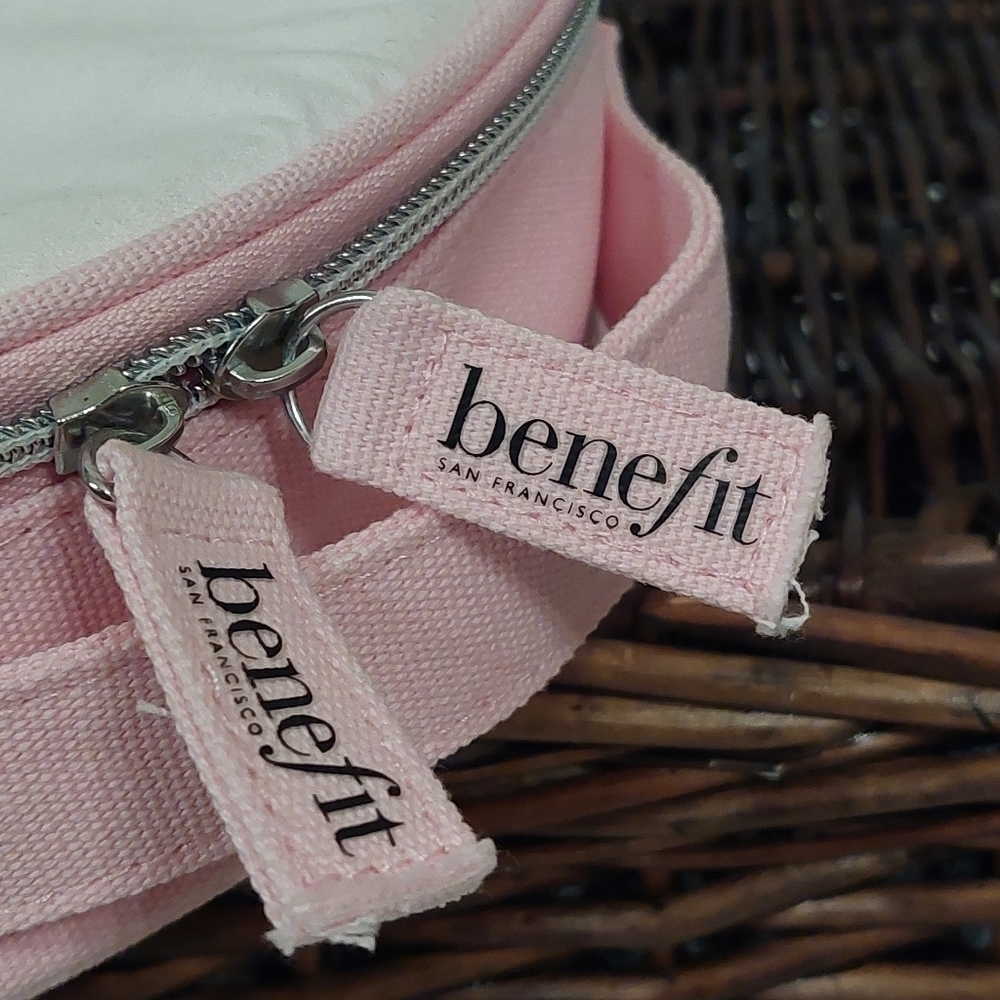 Benefit Pink Round Beauty Face Makeup Bag - Picture 5 of 8